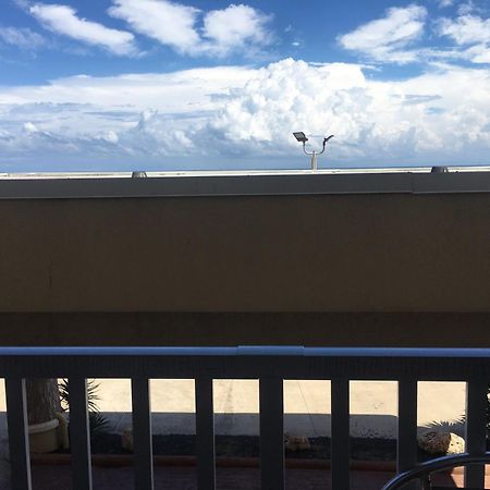 Best Western Plus Galveston Suites Екстериор снимка