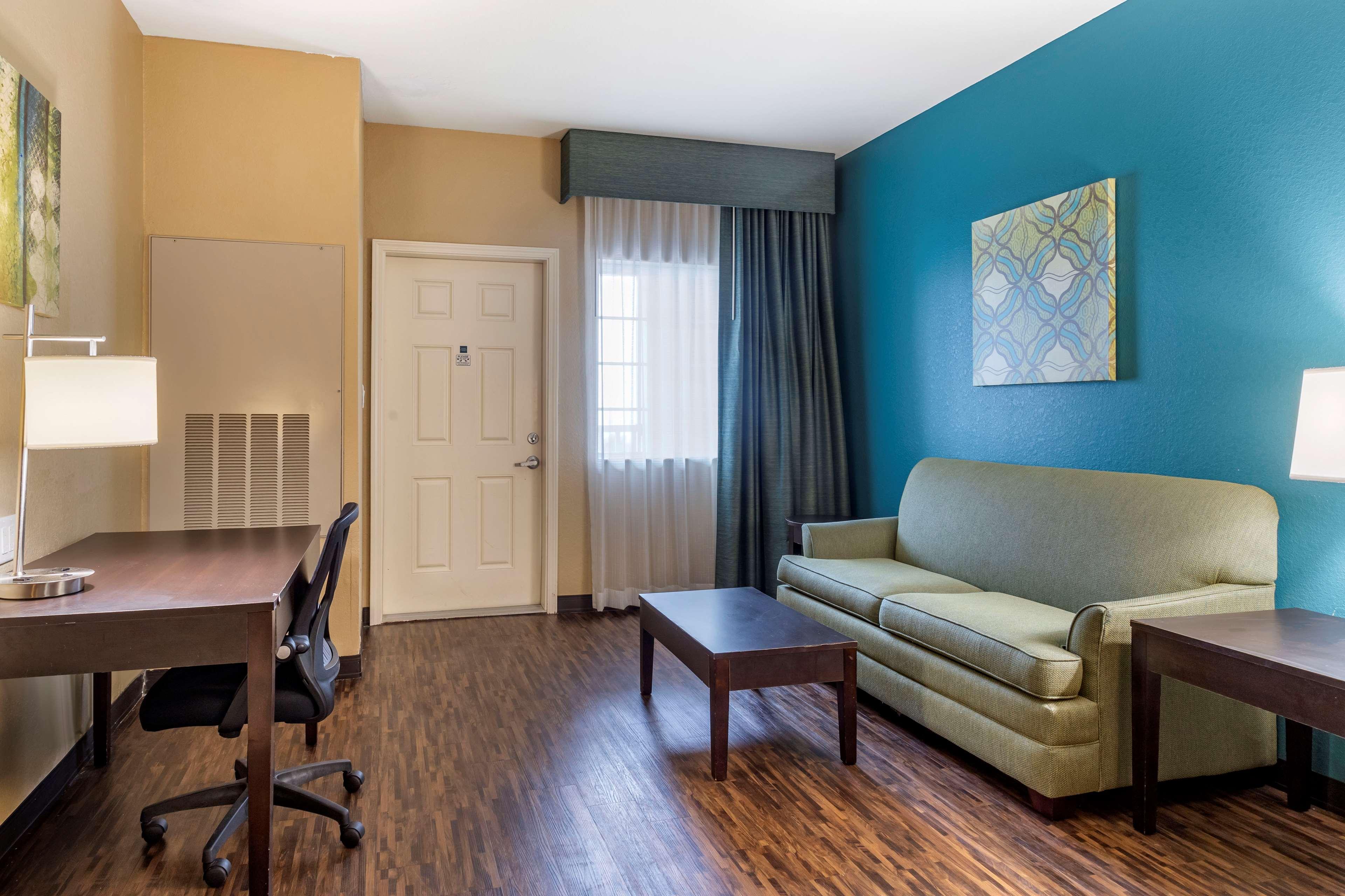 Best Western Plus Galveston Suites Екстериор снимка