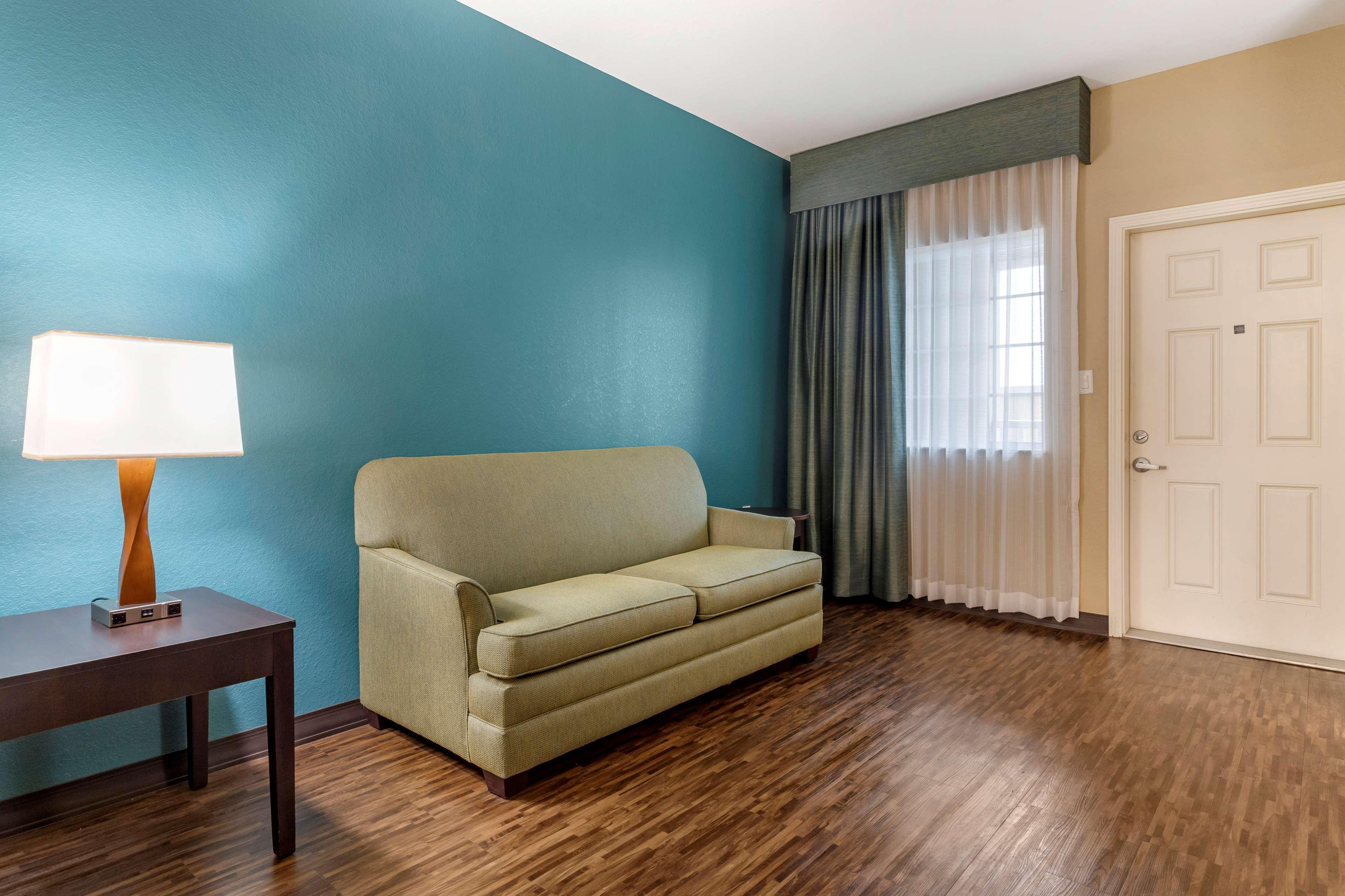 Best Western Plus Galveston Suites Екстериор снимка