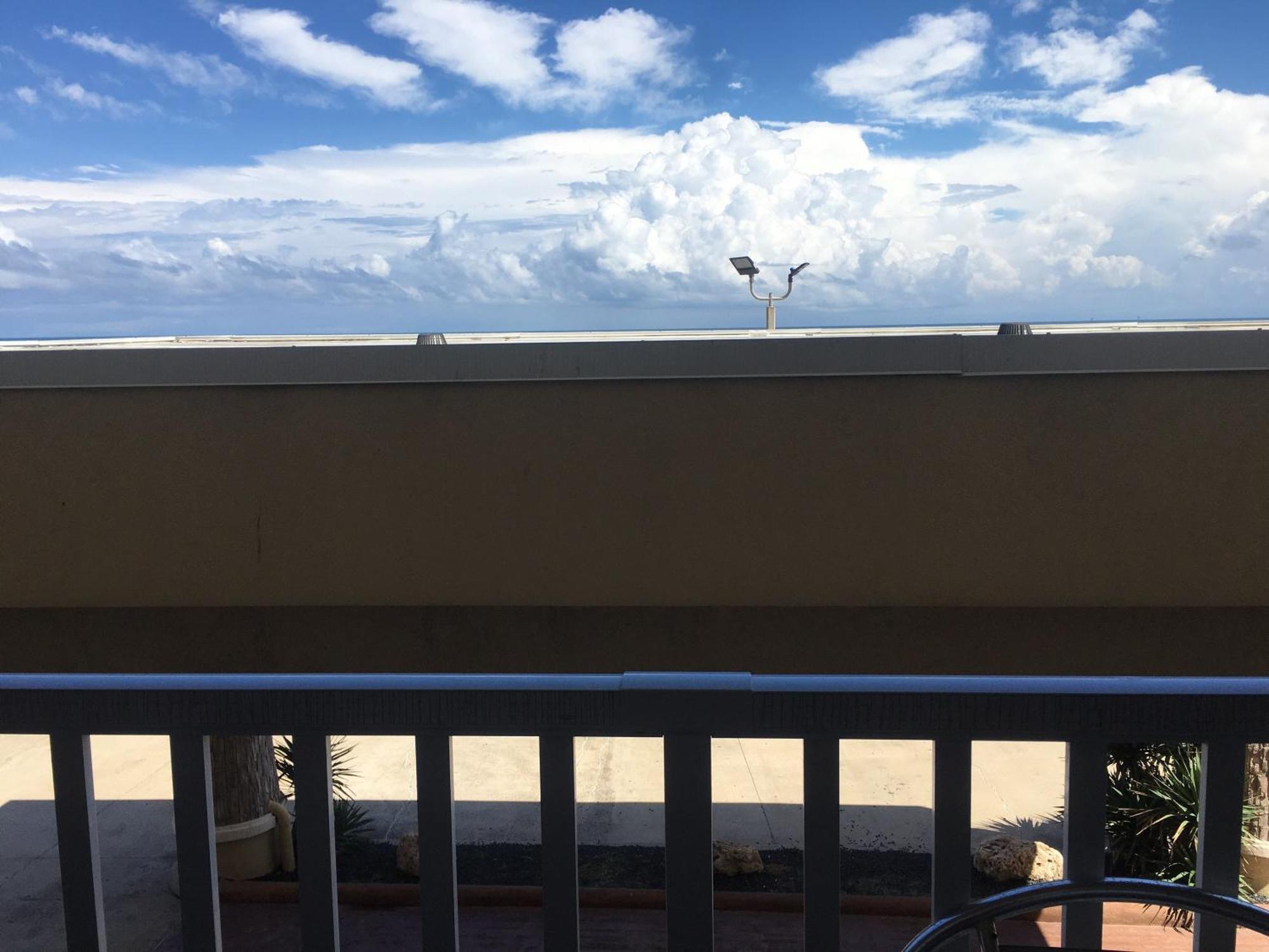 Best Western Plus Galveston Suites Екстериор снимка